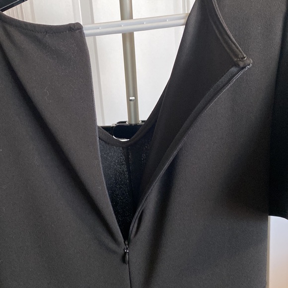 Size Med⭐️Like New Tash + Sophie Elegant Black Wide Leg Jumpsuit. Worn Once - Picture 6 of 8